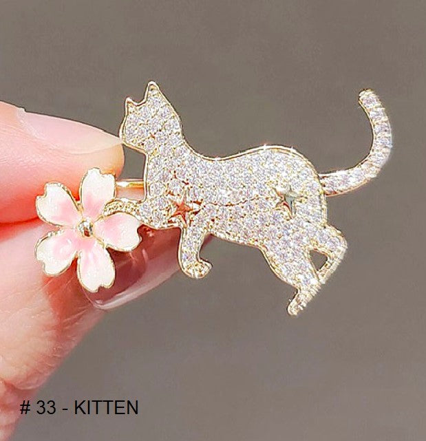 KITTEN LOVERS BROOCH