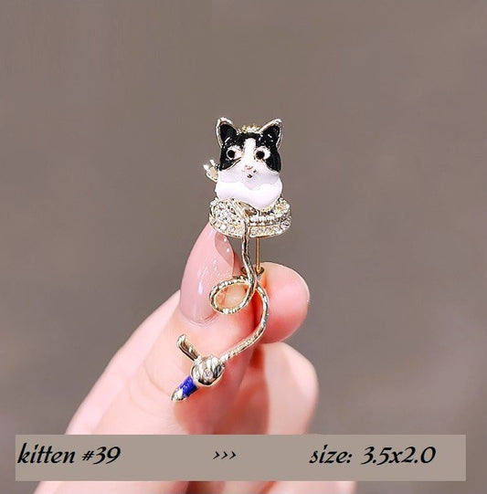 KITTEN LOVERS BROOCH